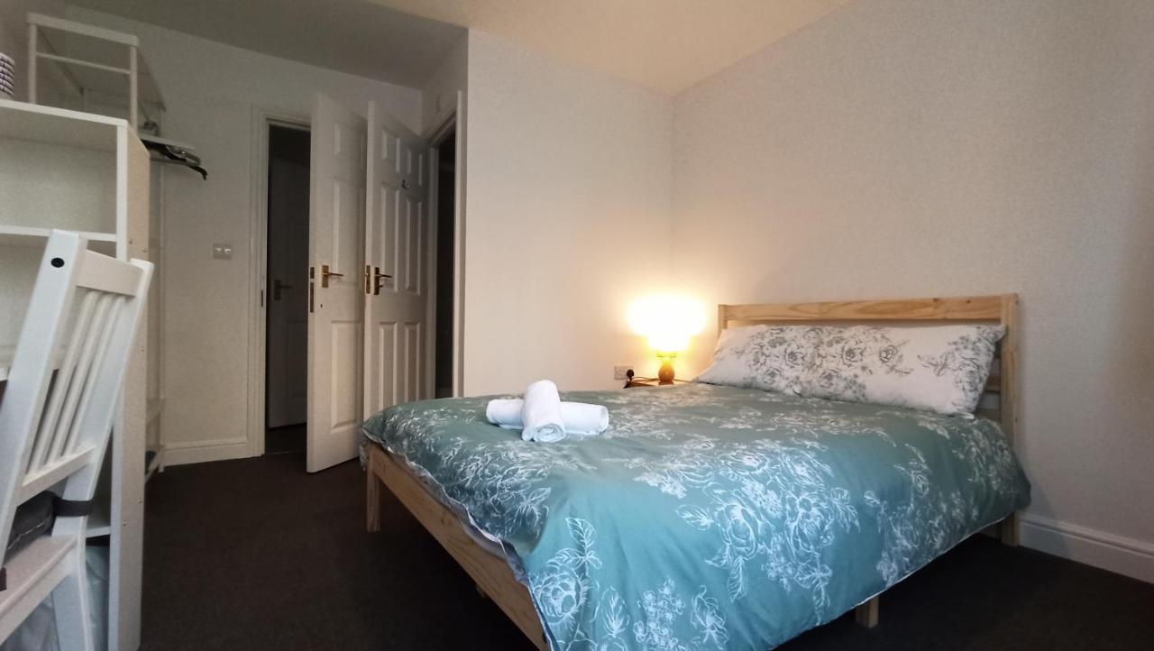 Bright, Chilled Ensuite Db In A Shared Flat! Accommodatie bij particulieren