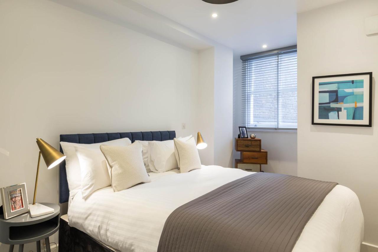 Urban Chic - Rathbone Apartment
