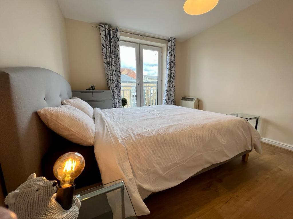 Lägenhet Best Deal - 1bed In Canary Wharf With Parking