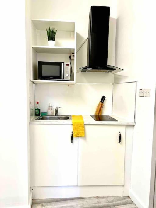 Lejlighed Trendy One Bedroom Flat In
