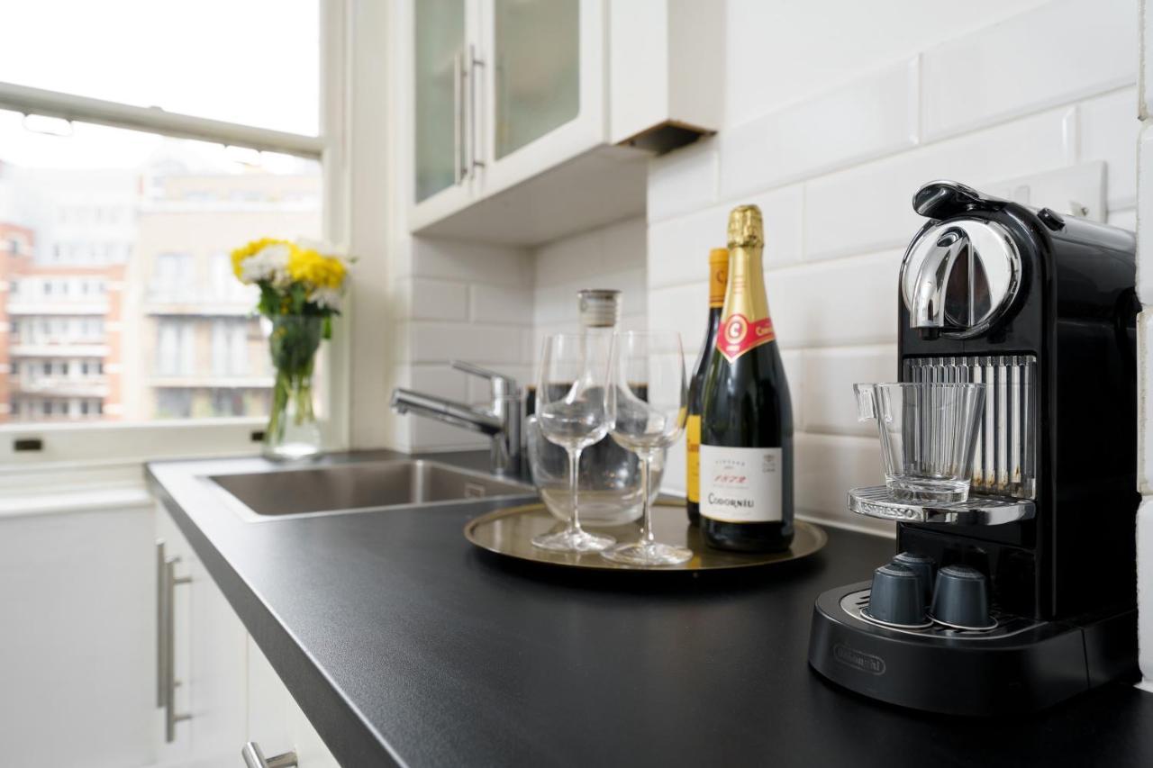 Lejlighed Huge & 3 Bedr, 4 Beds, Covent Gdn *