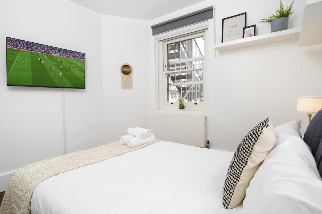 Lejlighed Huge & 3 Bedr, 4 Beds, Covent Gdn