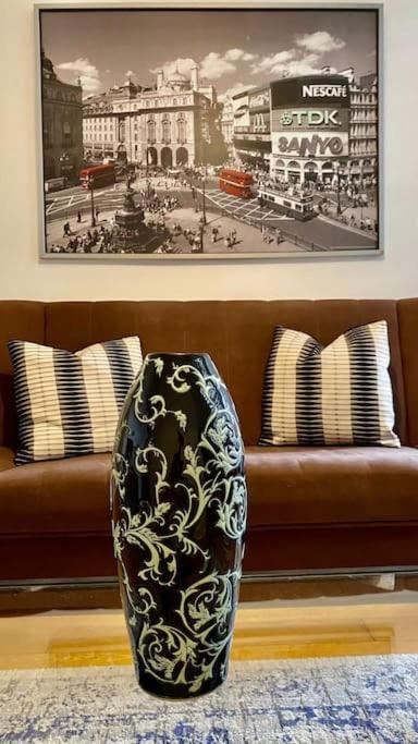 2 Bedroom Flat In Camberwell - Location With Excellent Connections To Tourist Attractions And Main Airports Appartement *