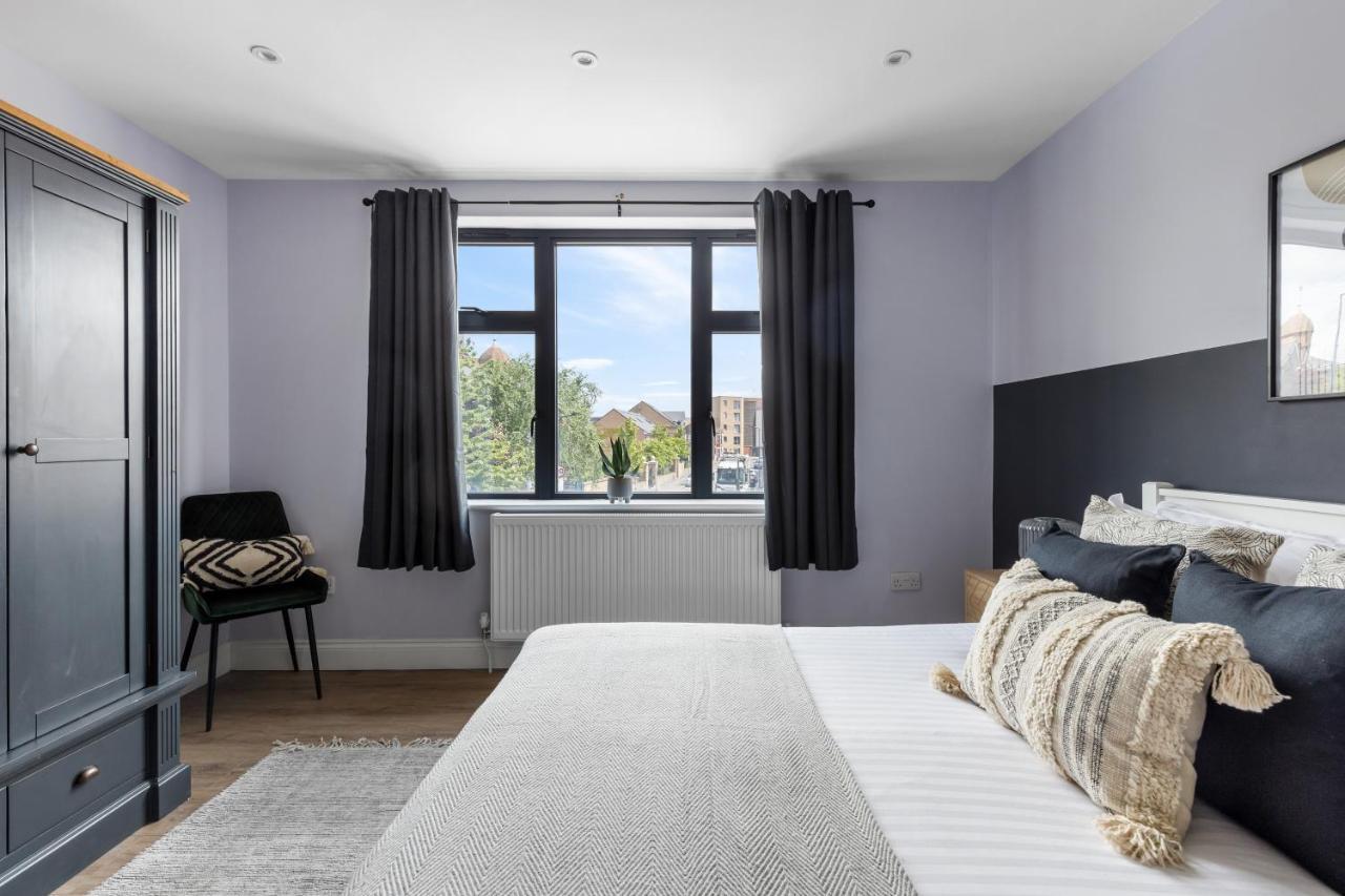 Appartement Stylish & Spacious 3 Bed With Fast Wifi, Close To Tube & Wembly
