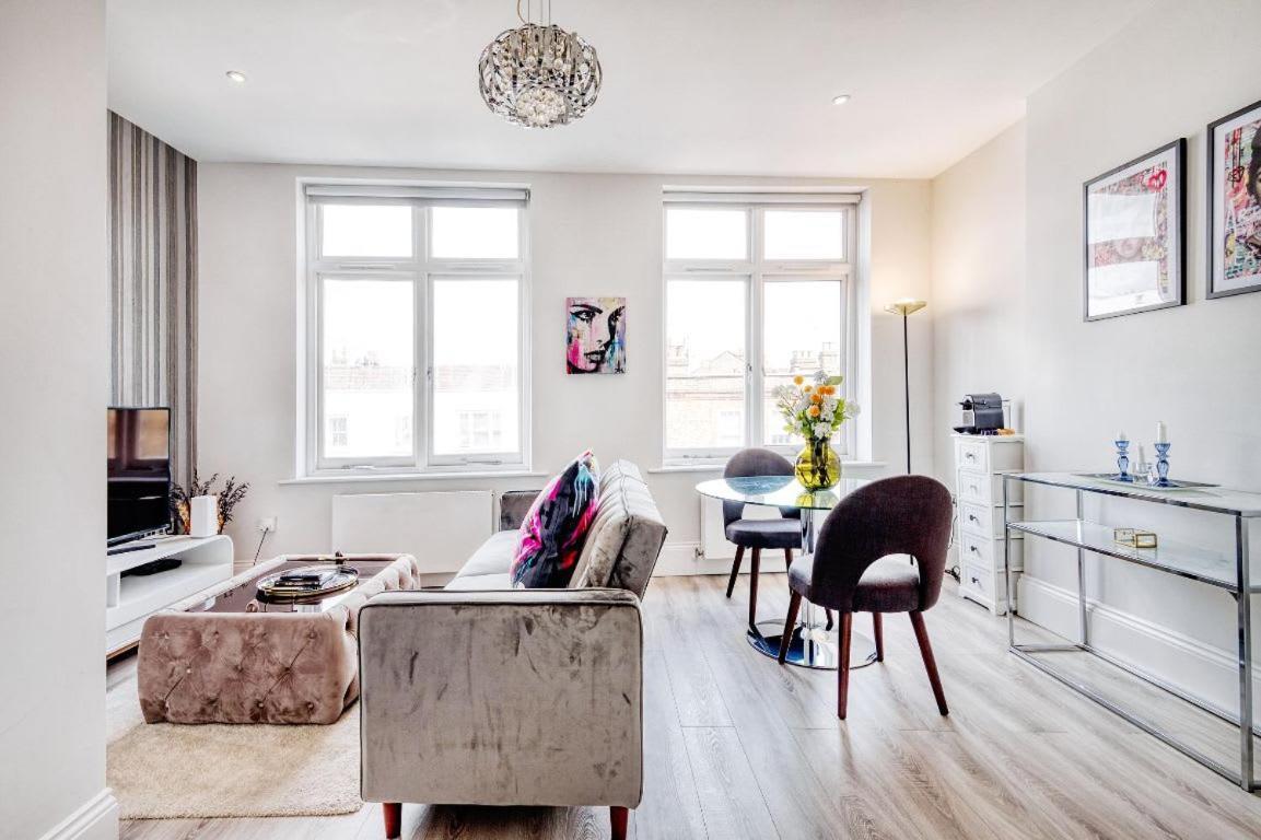 Casa vacanze Elegant 1 Bed Apartment- Hampstead Village Londra