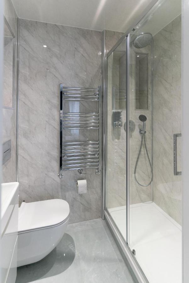 Luxury 5bd