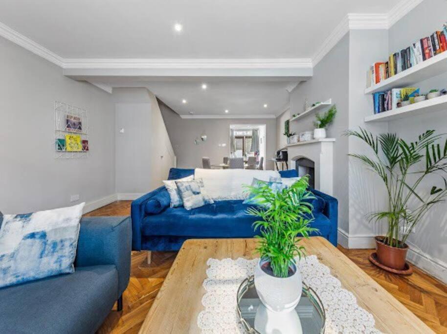 Mews House West Ken *