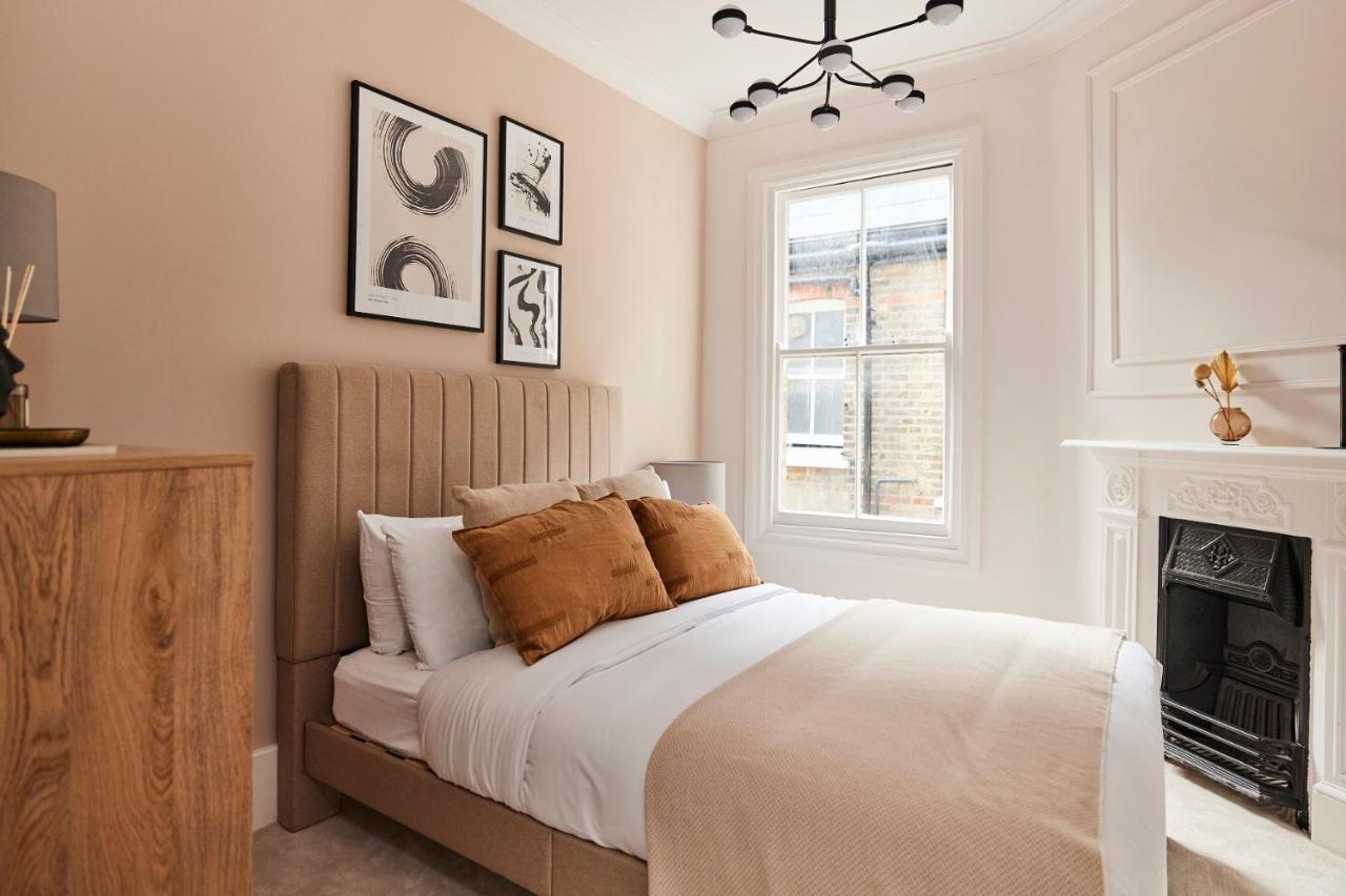 The Elmfield Road Wonder - Dazzling 2bdr Flat Apartment