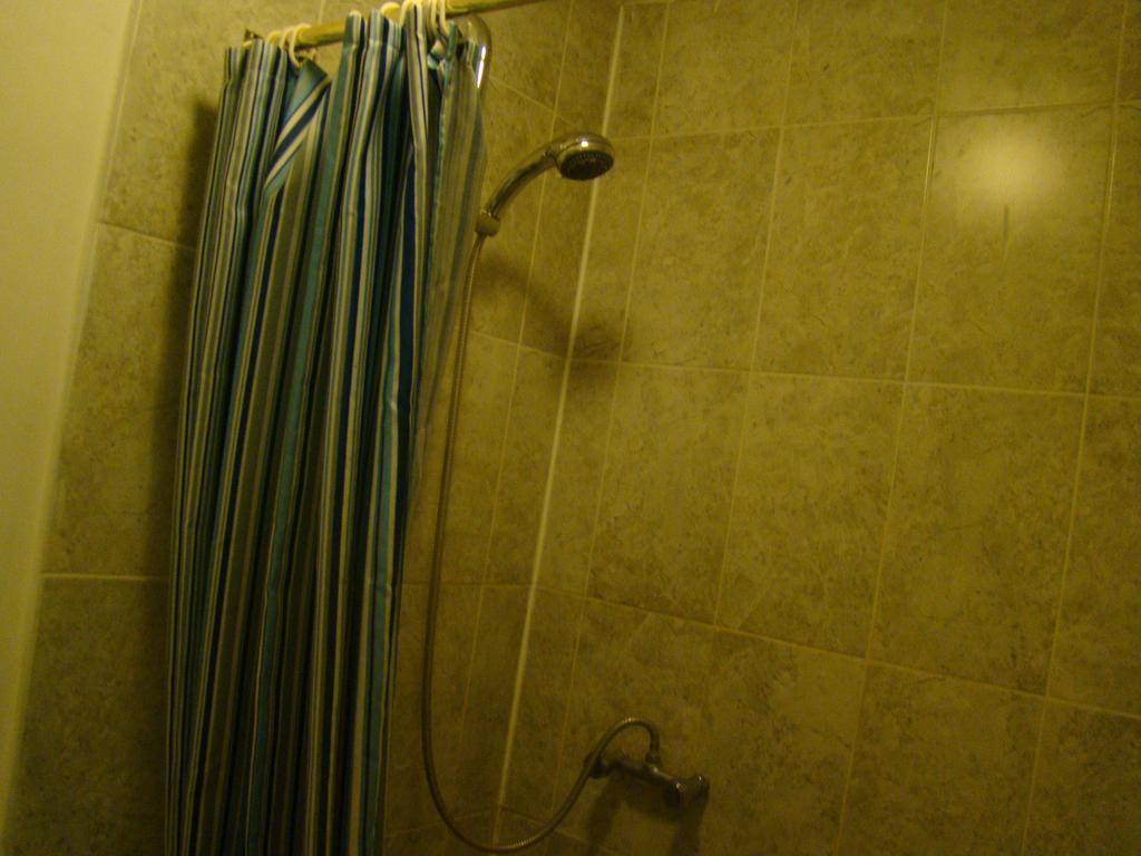 Hotel Kensington Rooms And Apartments 2*