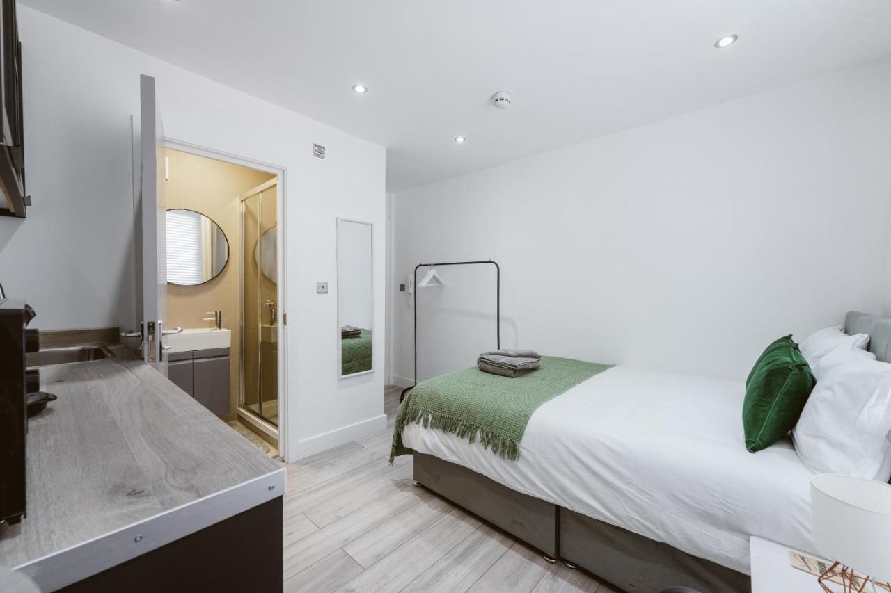 Chelsea Studio Flats Homestay *