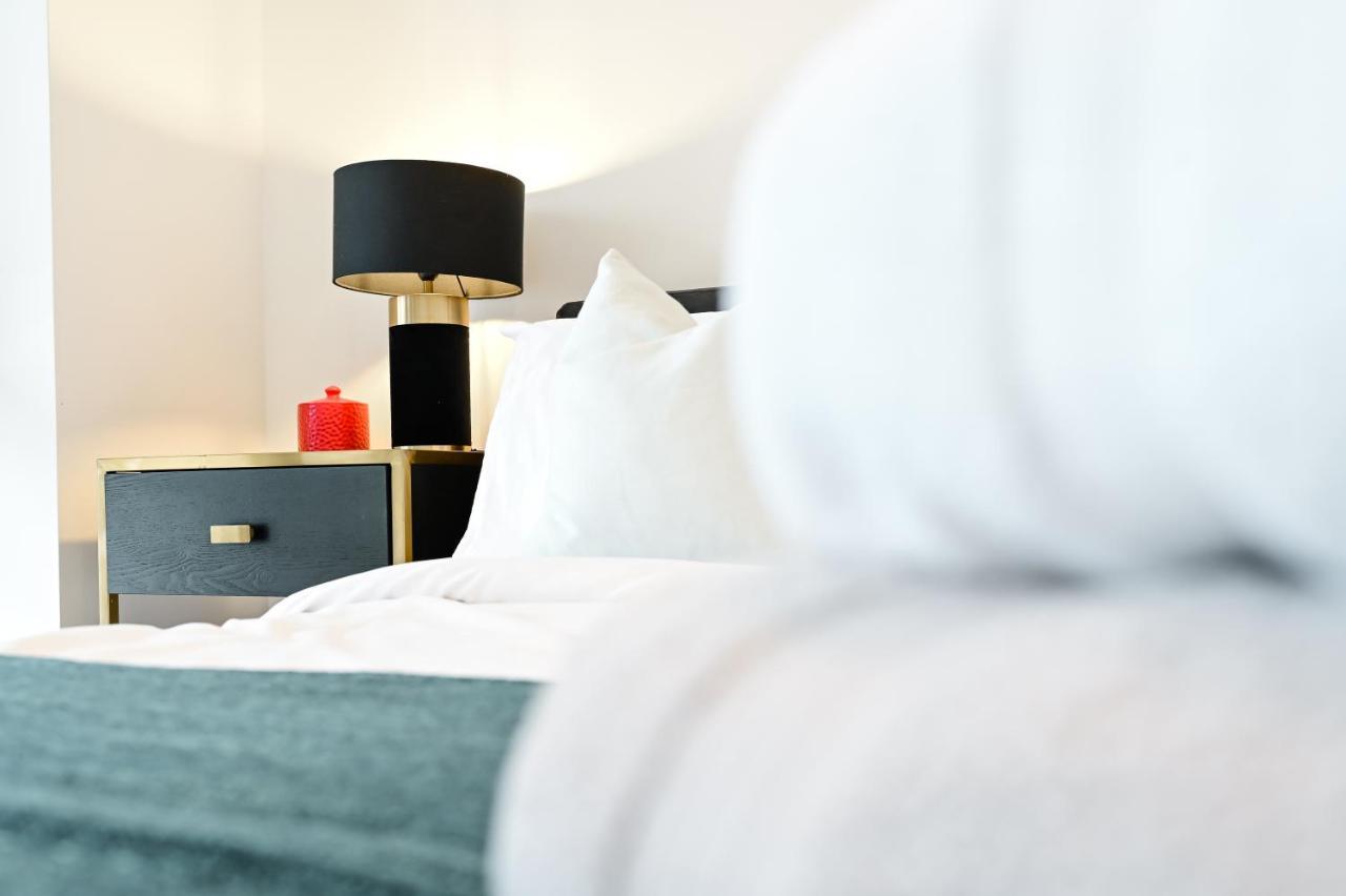 Khayat Homes - The Owelor - Two Bed * London