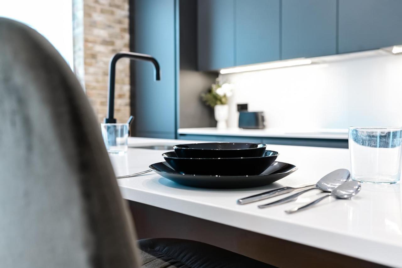 Khayat Homes - Kings - Three Bed * London