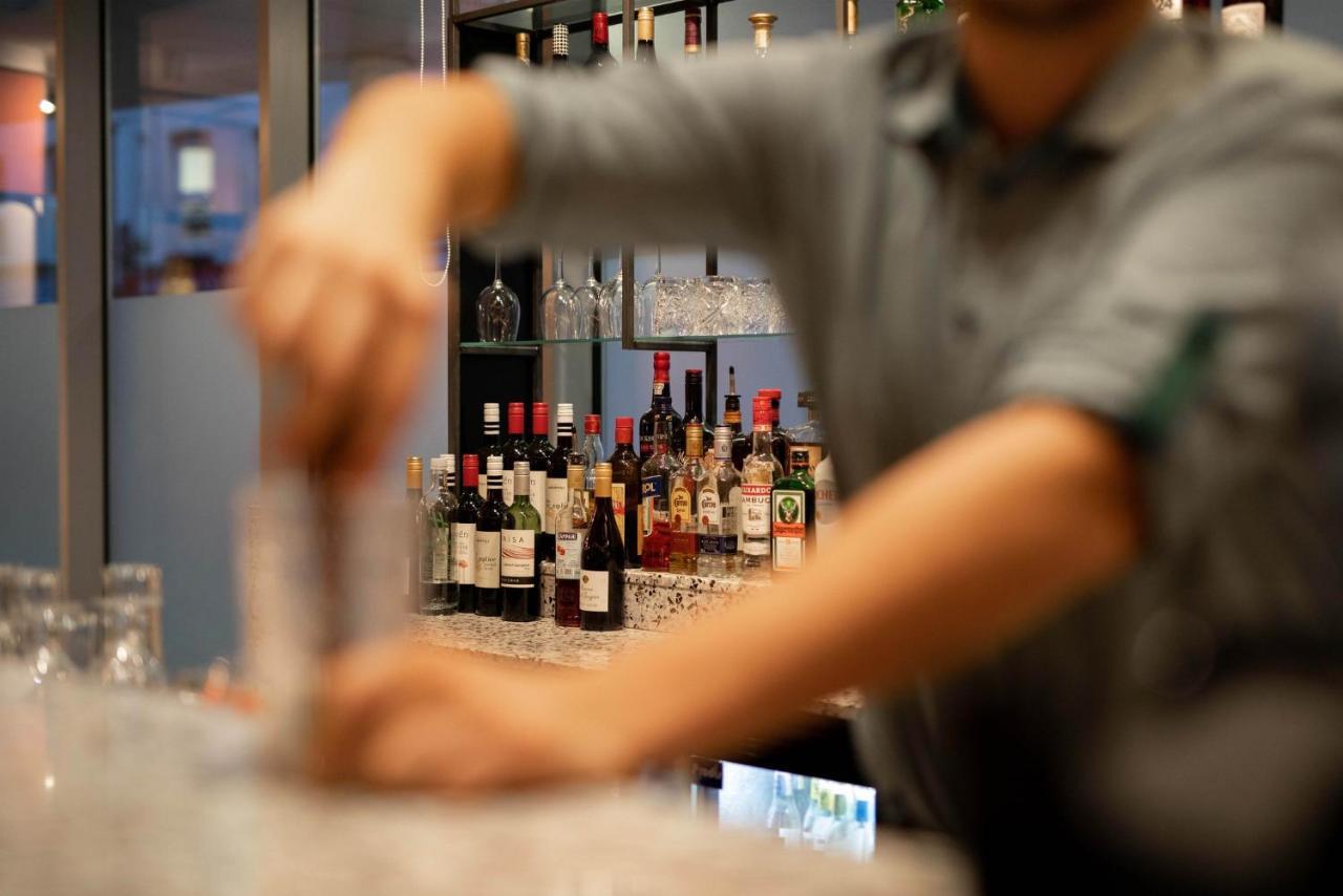 - Whitechapel By Ihg Hotell 4*