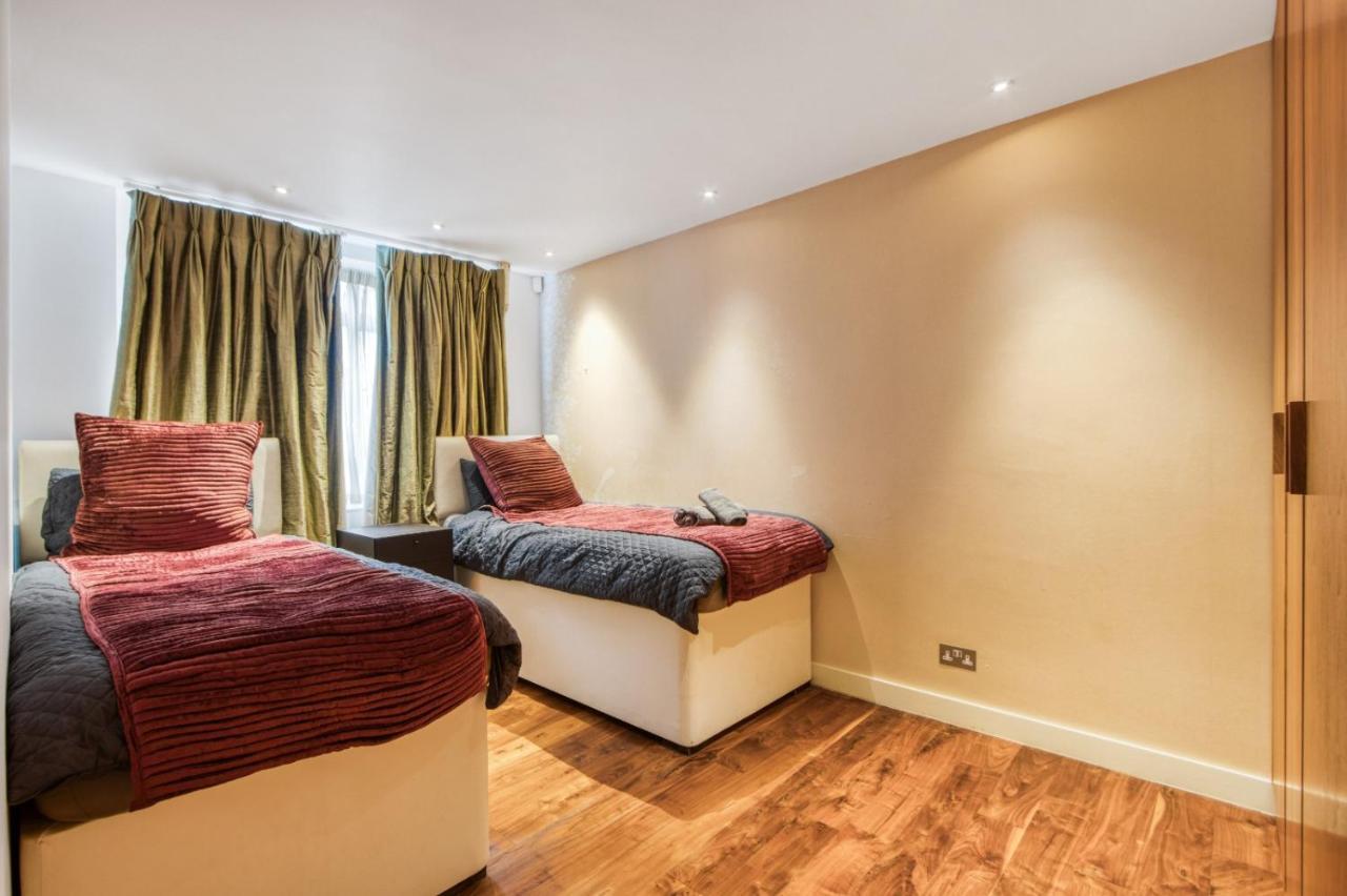 Modern 2 Bedrooms 2bathrooms Behind Nobu Lejlighed London