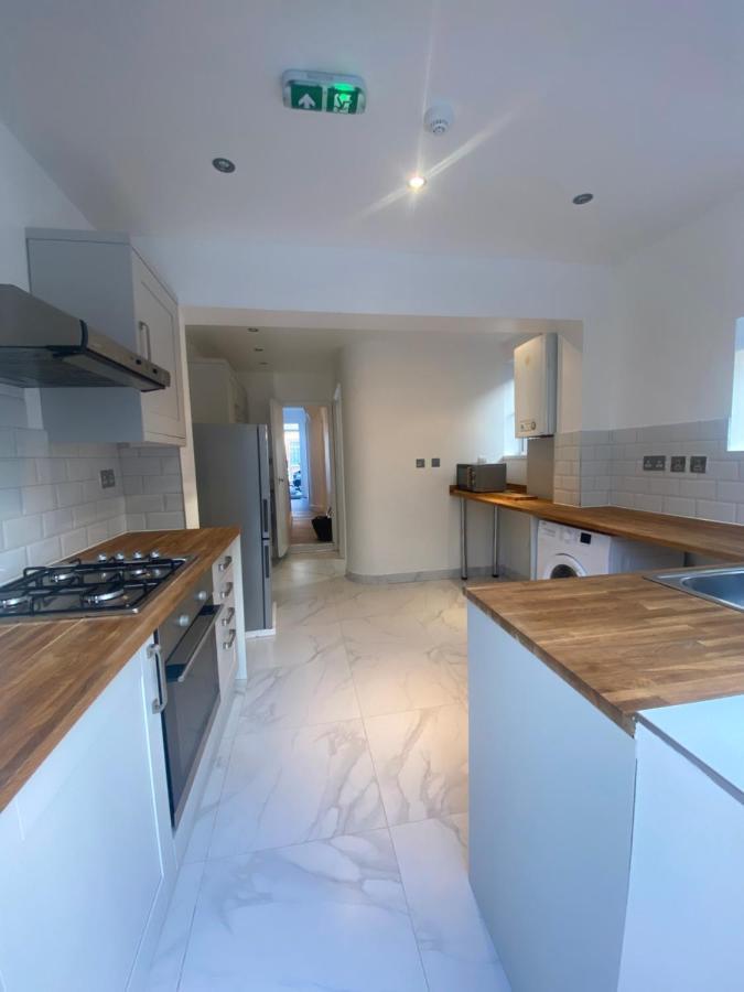 Privat bolig Cosy House In Newham *