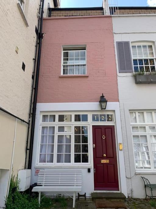 Holiday home The Mews House