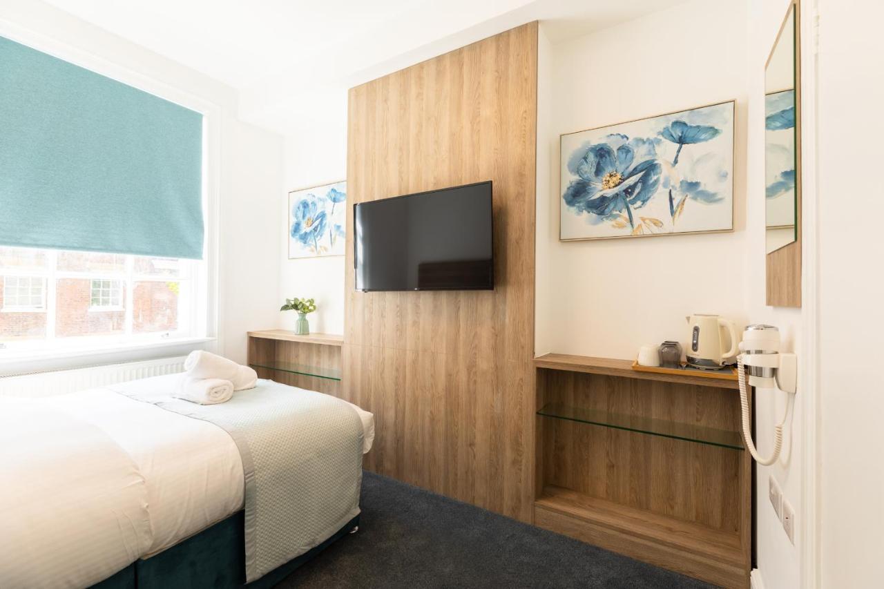 The Chapter - Griffin House Hotell 3*