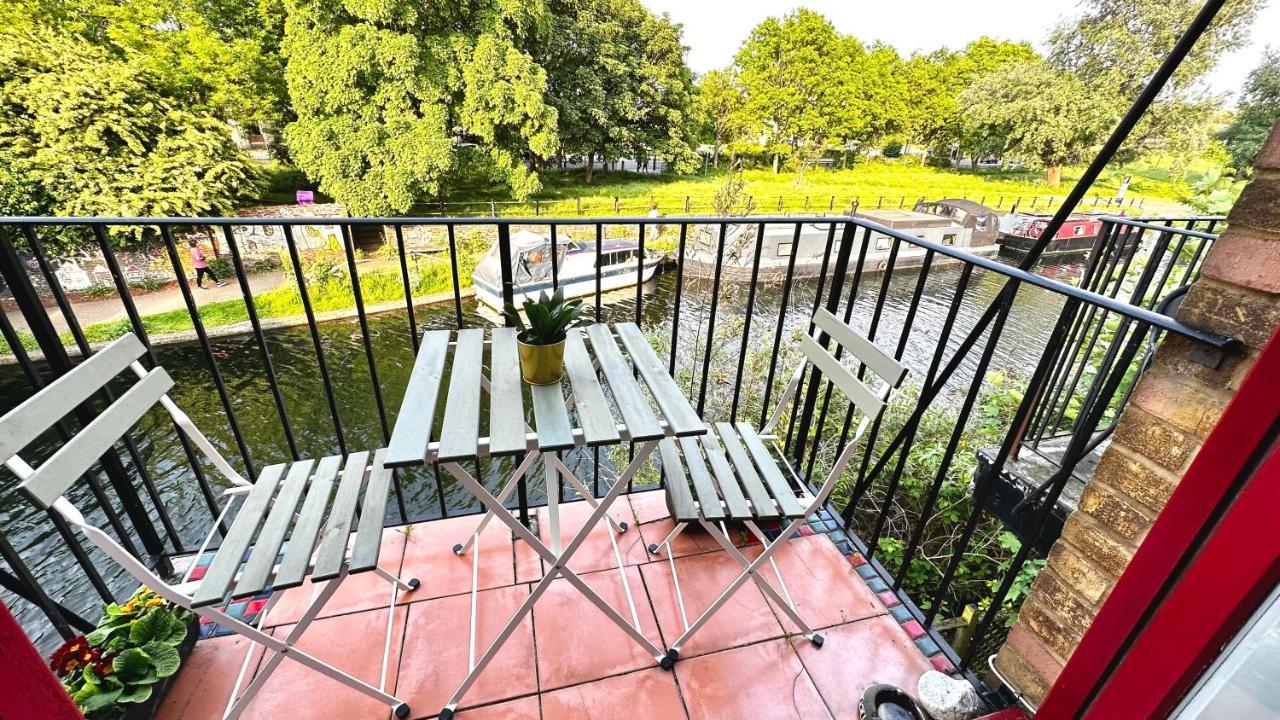 Amazing Location - Of London- 2 Bedroom Stunning Canal View House With Private Garden,parking & Balcony * Londra