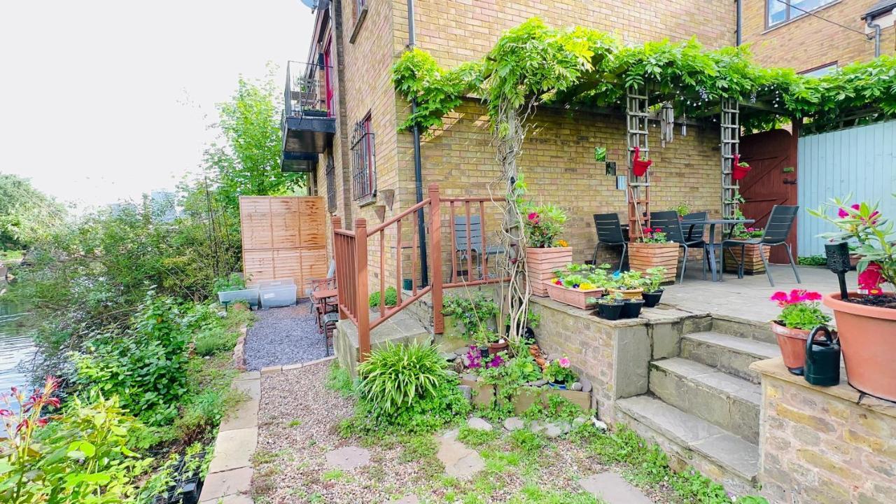 Amazing Location - Of London- 2 Bedroom Stunning Canal View House With Private Garden,parking & Balcony Appartamento *