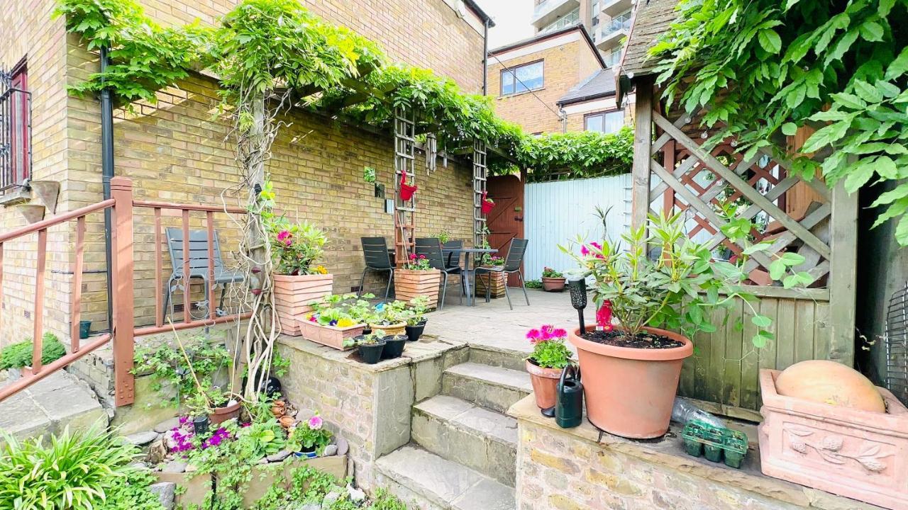 Appartamento Amazing Location - Of London- 2 Bedroom Stunning Canal View House With Private Garden,parking & Balcony *