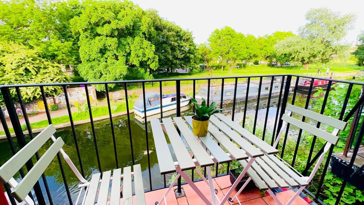 Amazing Location - Of London- 2 Bedroom Stunning Canal View House With Private Garden,parking & Balcony Appartamento