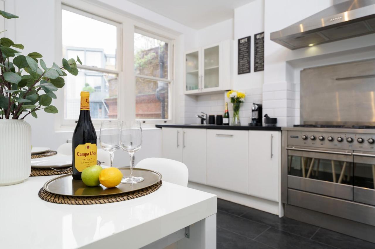 Huge & 3 Bedr, 4 Beds, Covent Gdn Londres