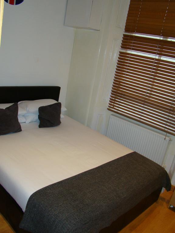 Kensington Rooms And Apartments 2* London