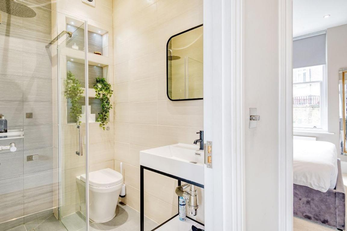 Casa vacanze Elegant 1 Bed Apartment- Hampstead Village Londra