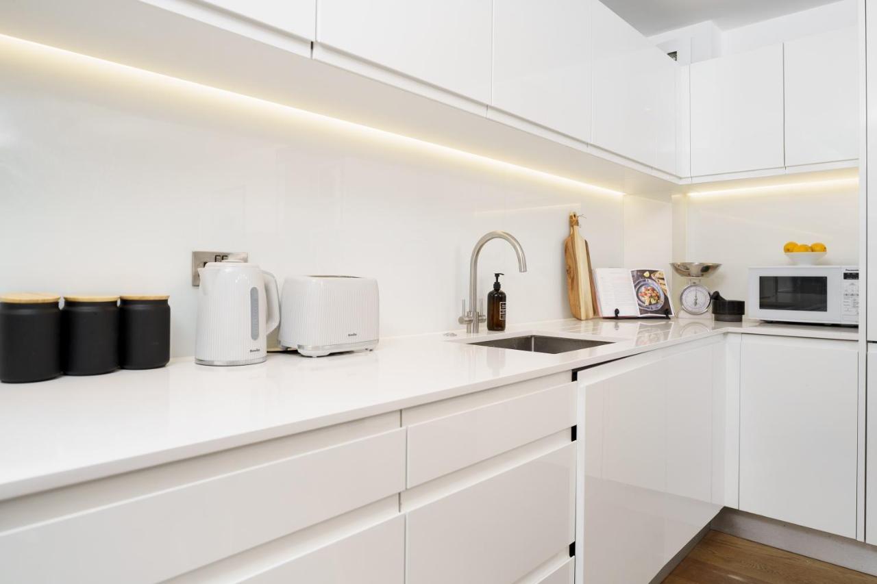 Lägenhet Aircon 2 Bedr, 3 Beds, 2 Bath Covent Garden, Subway *