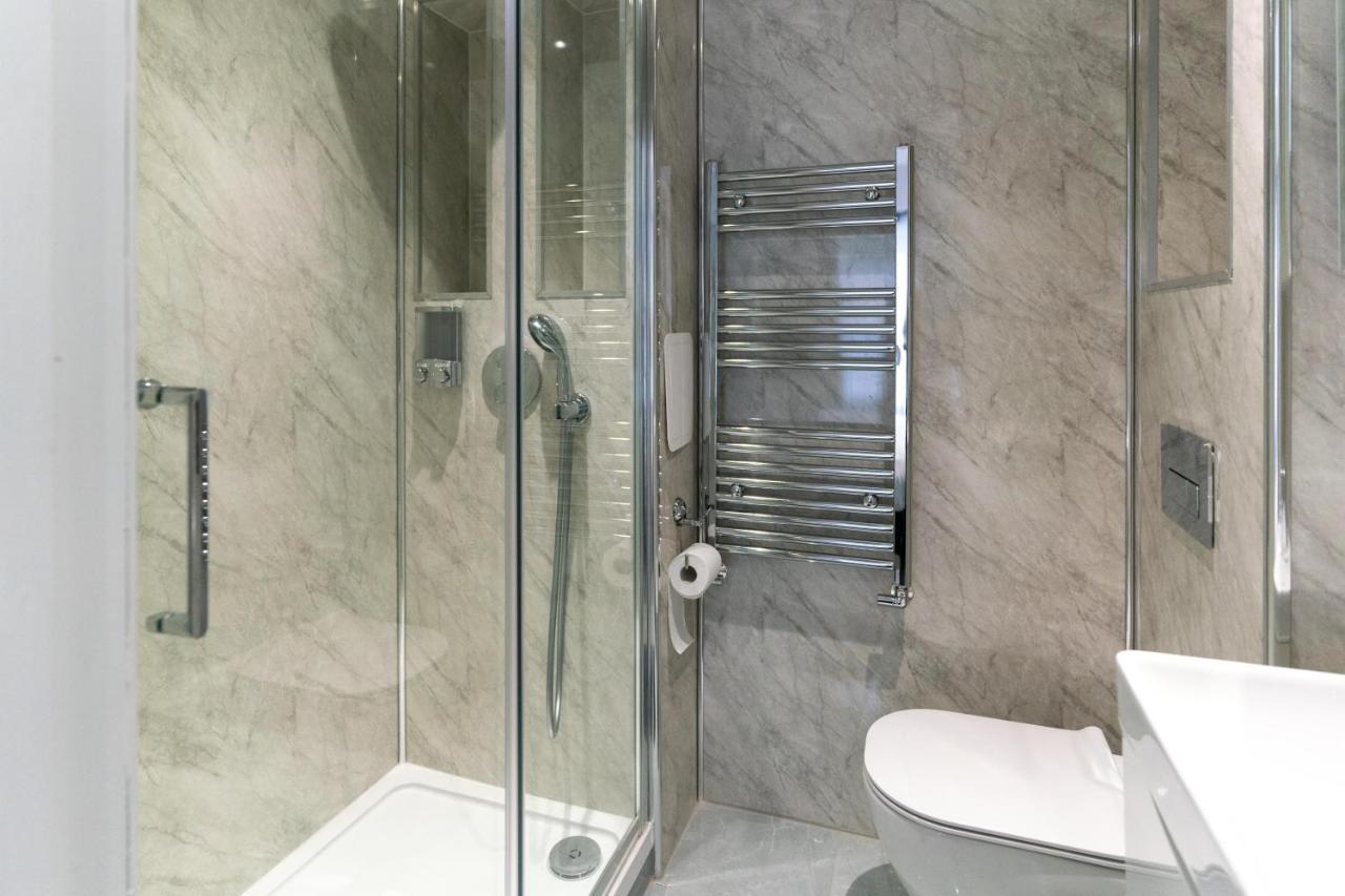 Luxury 5bd * London