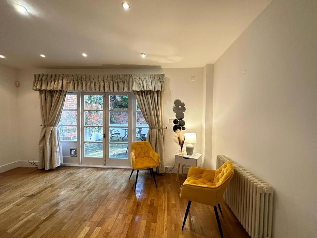 Apartment Goldhurst 3 Bedroom Flat