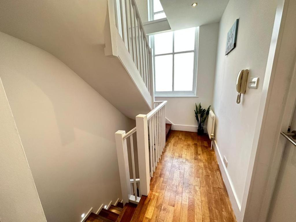 Goldhurst 3 Bedroom Flat