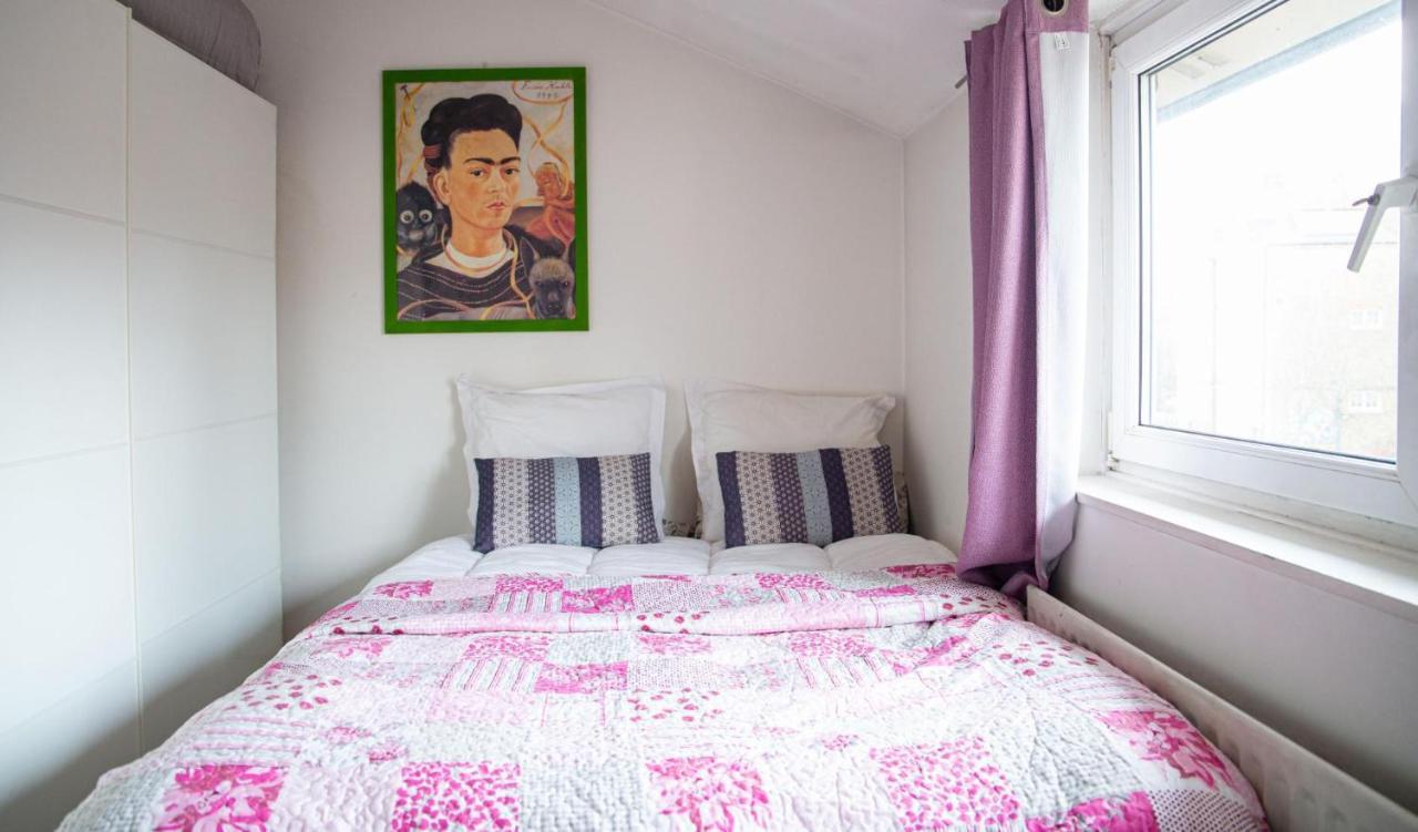 Apartment Plush For Four In Brixton