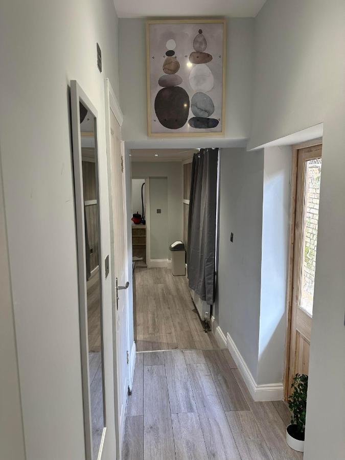 Appartement Charming 1-bed In 8 Londen