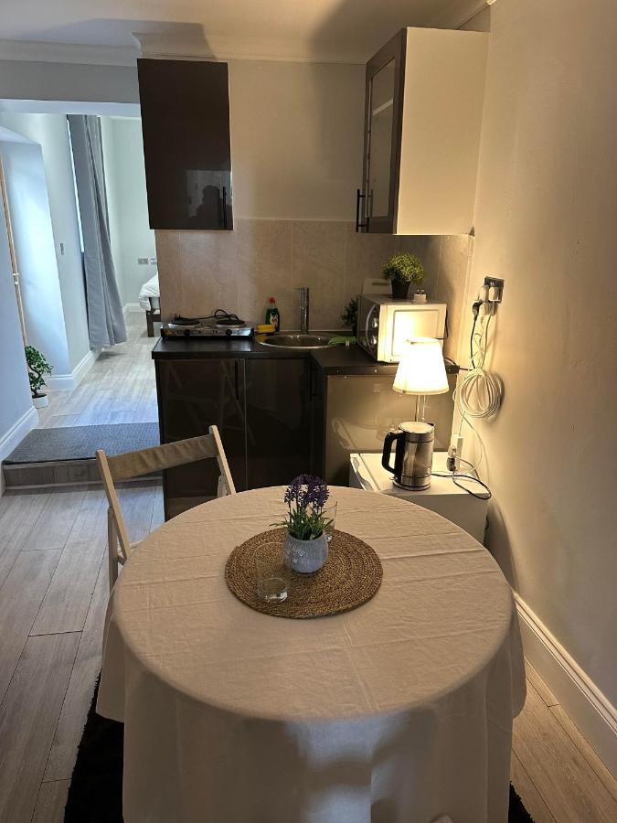 Appartement Charming 1-bed In 8 Londen