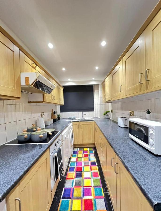 Appartement Comfy 2 Bedroom Flat Edgware Road Londen