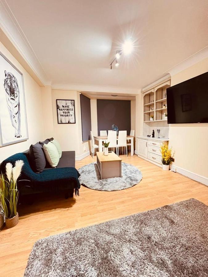 Appartement Comfy 2 Bedroom Flat Edgware Road *