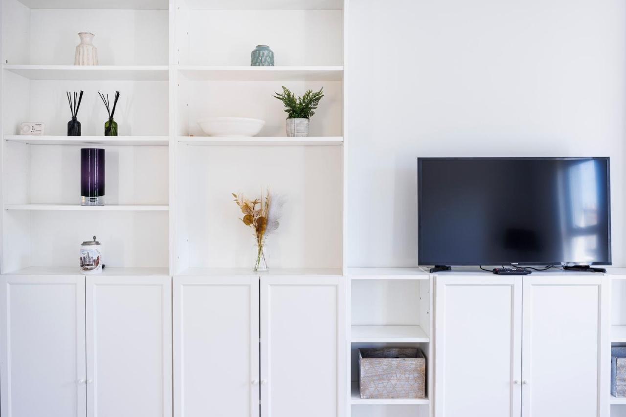 Appartement Welcomestay Colliers Wood Two Bed - Away From Londen