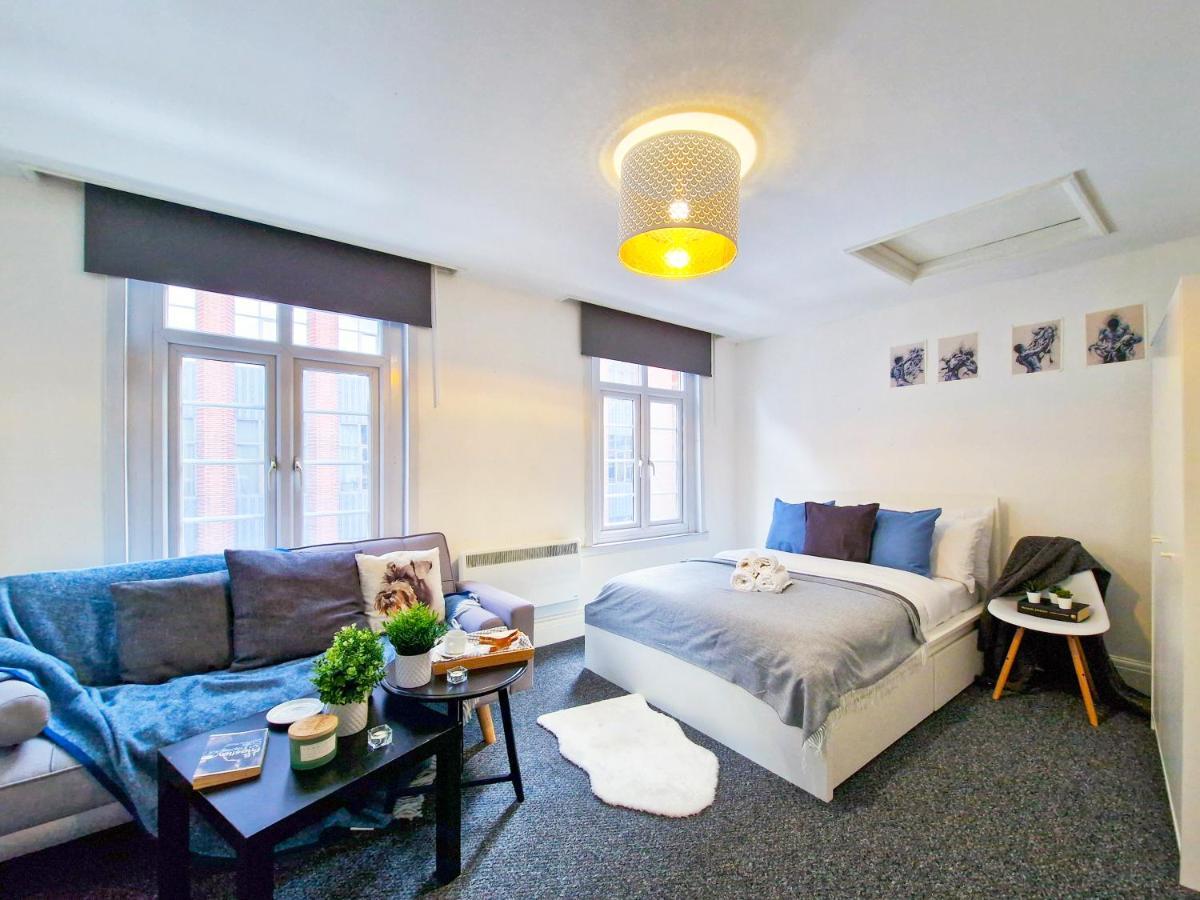 Spacious With Sofa Privat bolig London