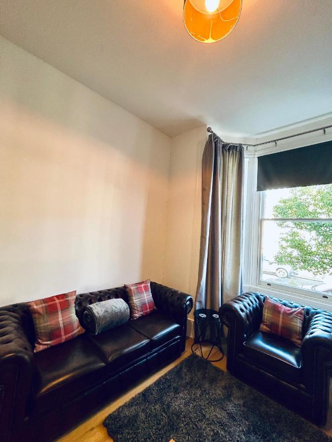 1 Bedroom In Shepherds Bush, Appartamento *