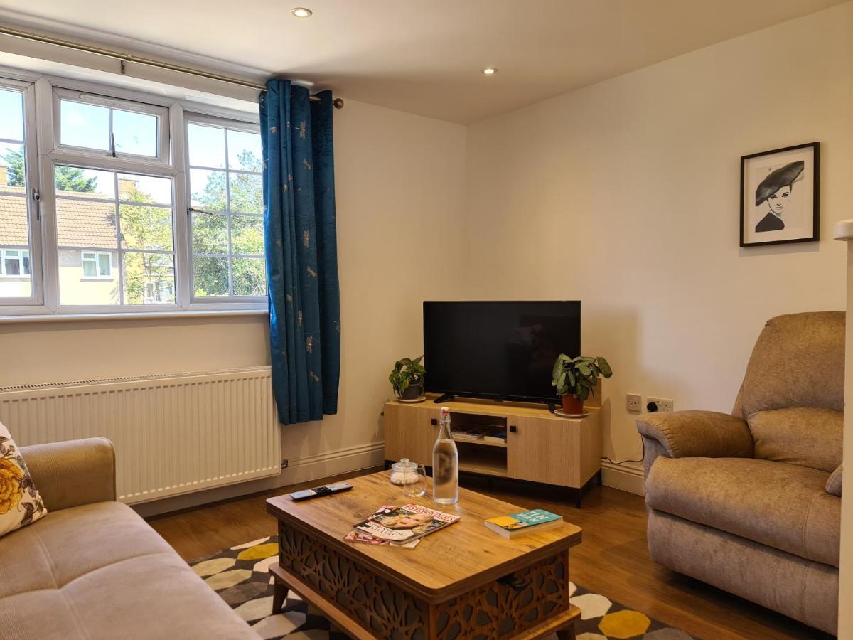 New - Family 2 Bedroom In Quiet Street Near Parks 107-3 1fl Lägenhet *