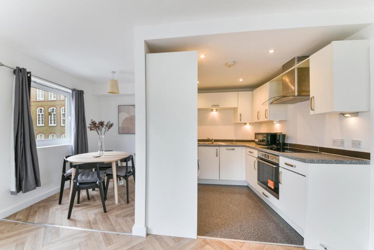 Lejlighed Amazing 2 Bedroom Flat In Canary Wharf London