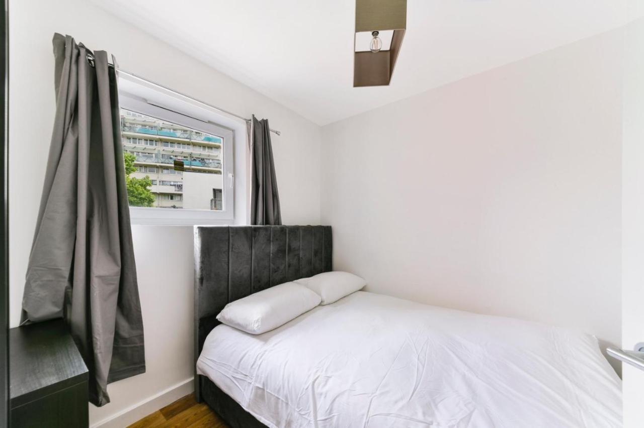 Amazing 2 Bedroom Flat In Canary Wharf Lejlighed