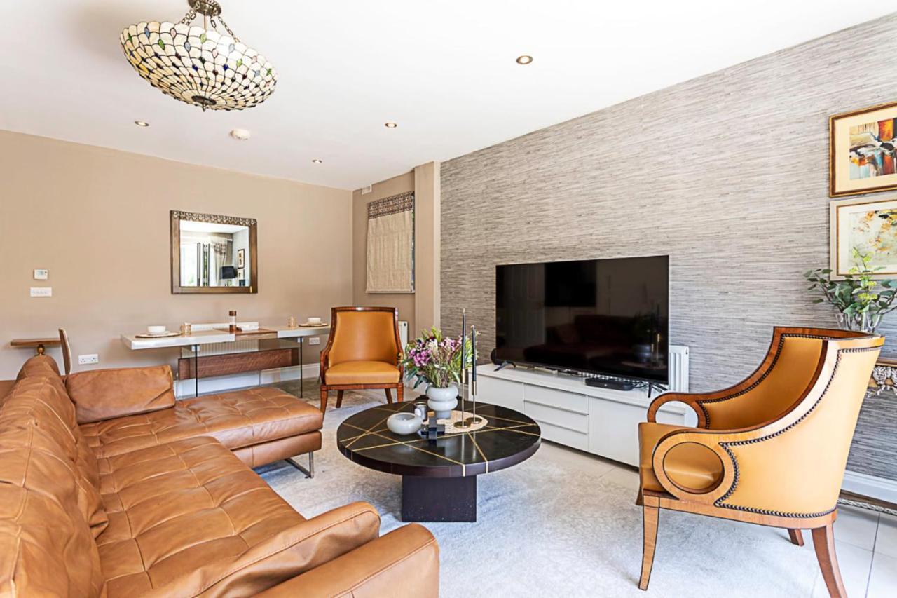 Stunning Flat In The Heart Of Parsons Apartment *