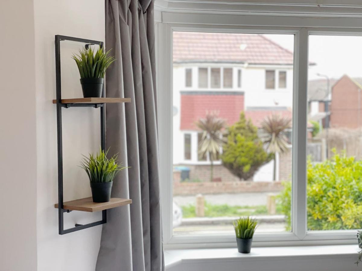 Appartement Cosy Bright Close To Wembley Stadium Londen