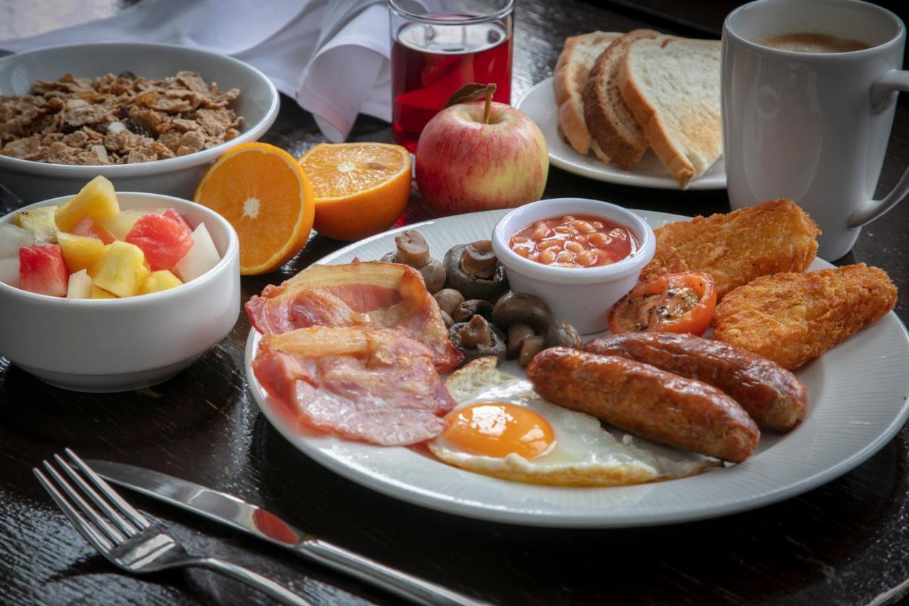 The Crown London, Worldhotels Distinctive Hotel 4*