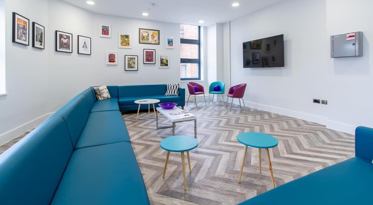 Appartement Stunning Modern At Seven Sisters Located In *