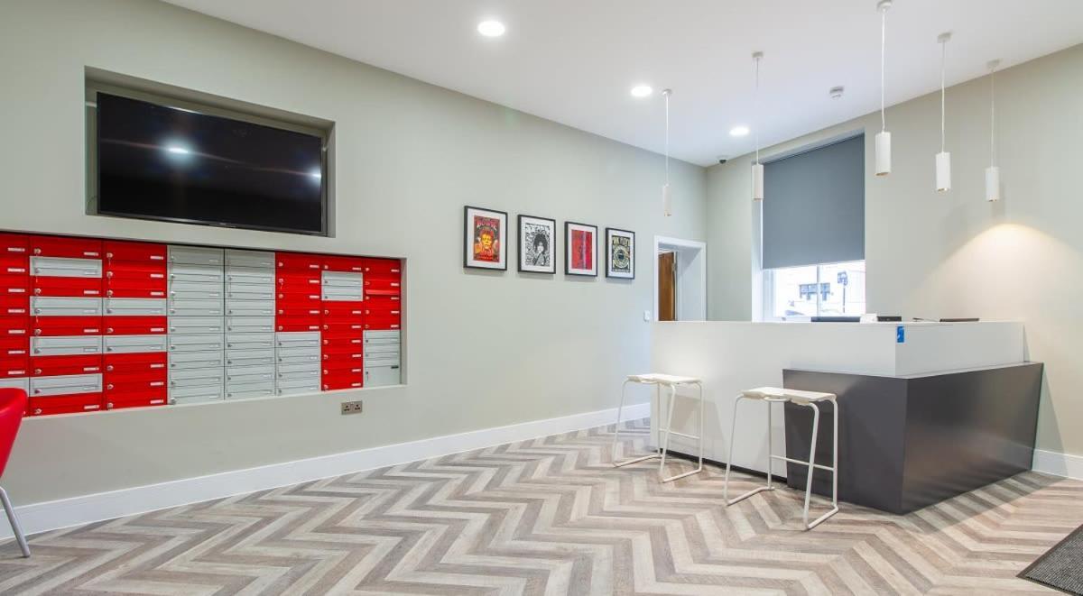 Stunning Modern At Seven Sisters Located In Appartement Londen