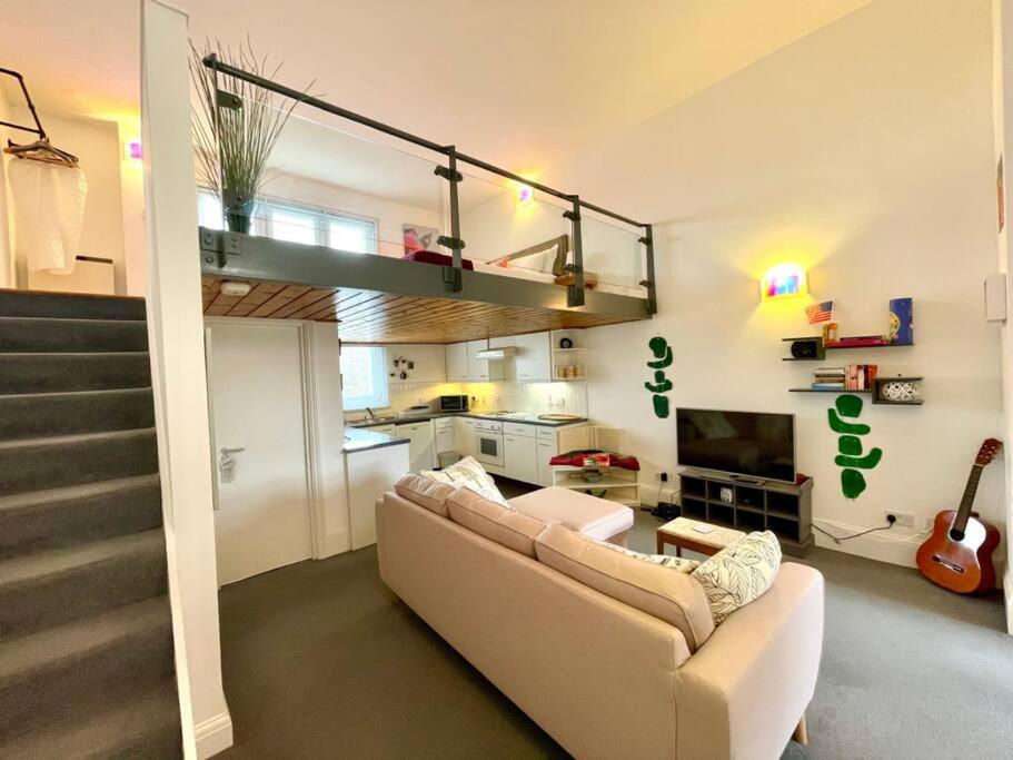 Leilighet High-ceiling Flat With Rooftop & Skyline View