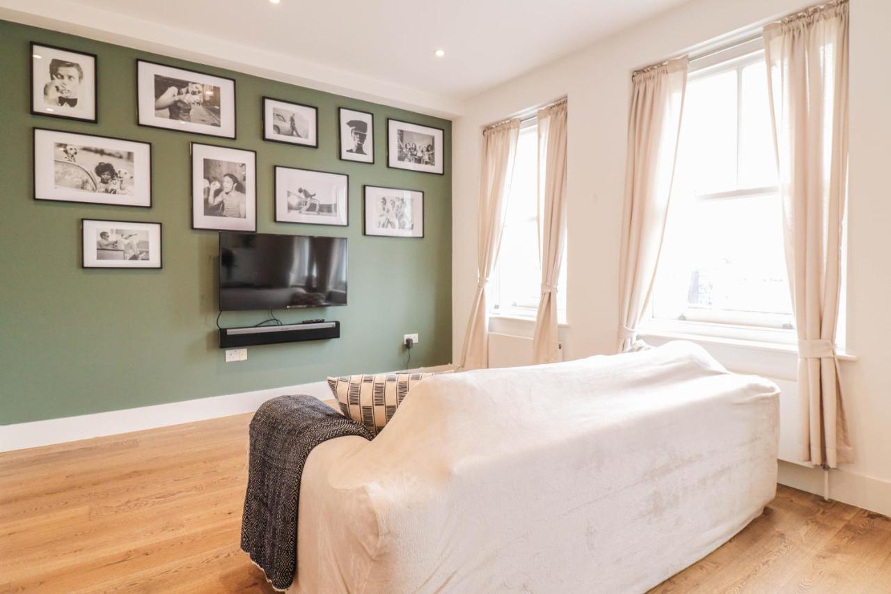 Modern & Spacious 1 Bedroom Clapham Junction Flat Appartement *